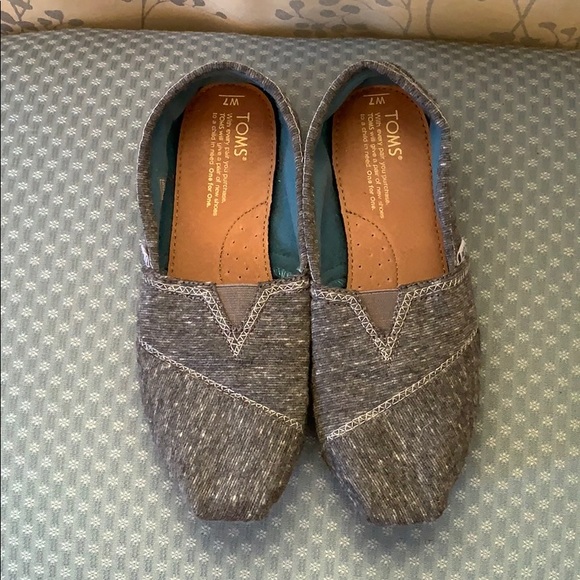 Toms Shoes - Toms shoes